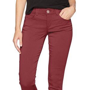 Democracy "Ab" Solution Booty Lift in Red